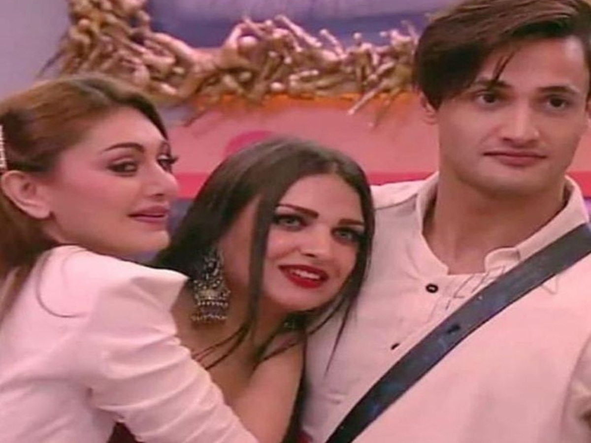 shefali-jariwala-most-controversial-moments-in-big-boss-season-13-the-bollywood-star-that-died-from-cardiac-arrest-recently Shefali Jariwala Most Controversial Moments in Big Boss Season 13 - Photo Gallery
