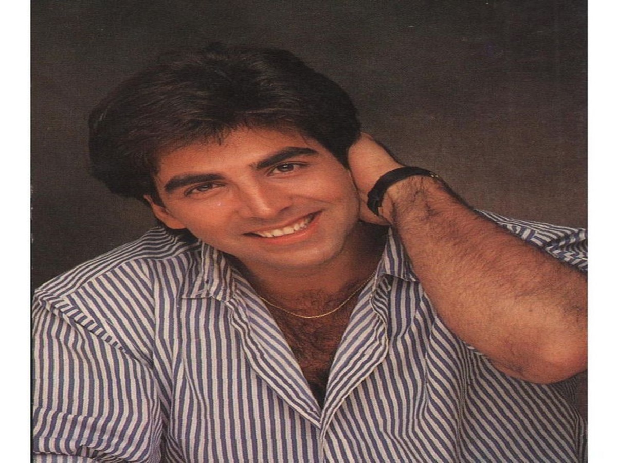 popular-tv-shows-bollywood-stars-who-hosted-some-amazing-shows Popular TV shows: Bollywood Stars Who Hosted Some Amazing Shows - Photo Gallery