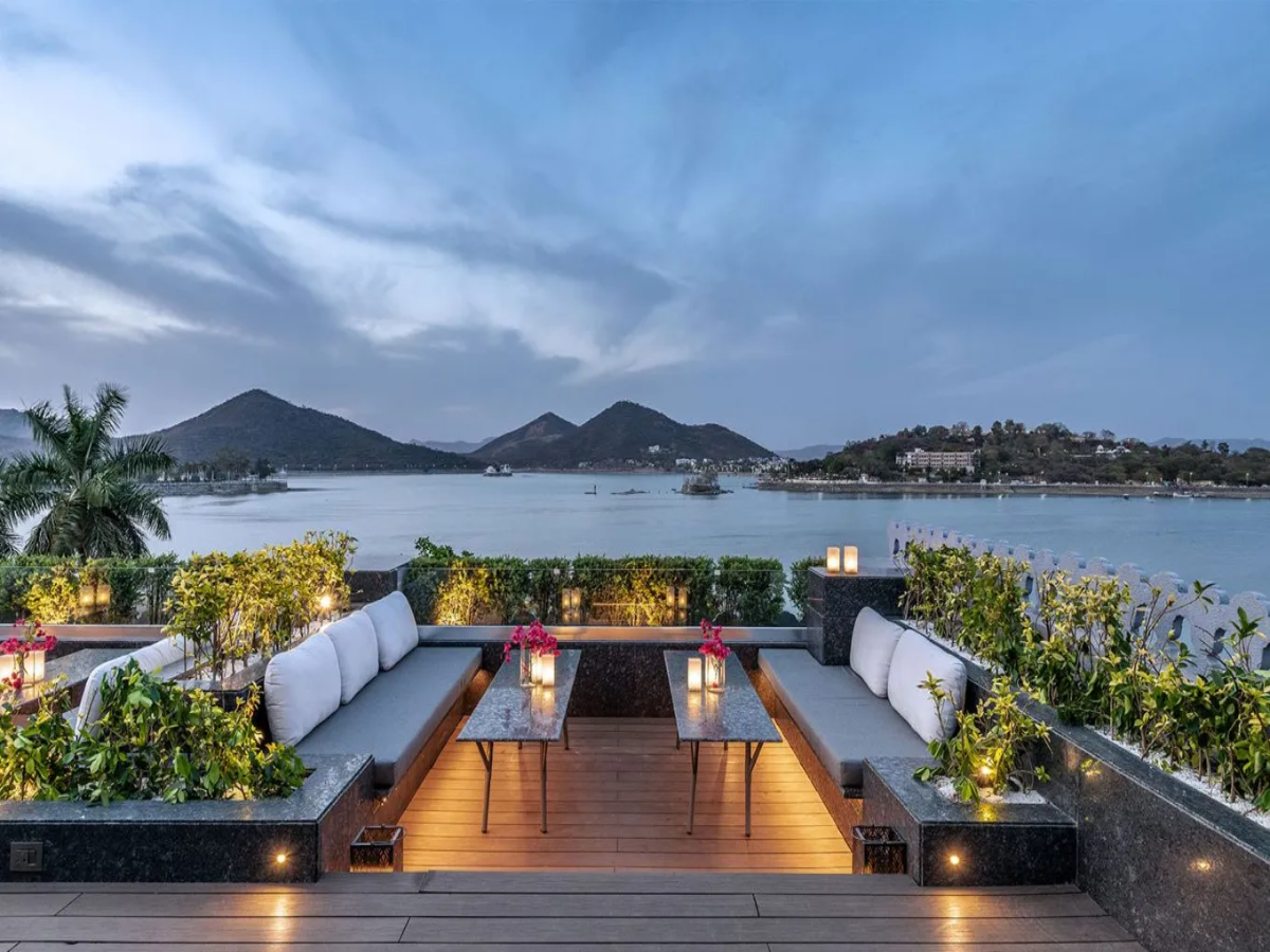 bored-of-mountains-fall-in-love-with-udaipur-like-yjhd-movie-and-explore-new-places Bored of Mountains? Fall in love with Udaipur like YJHD Movie - Photo Gallery