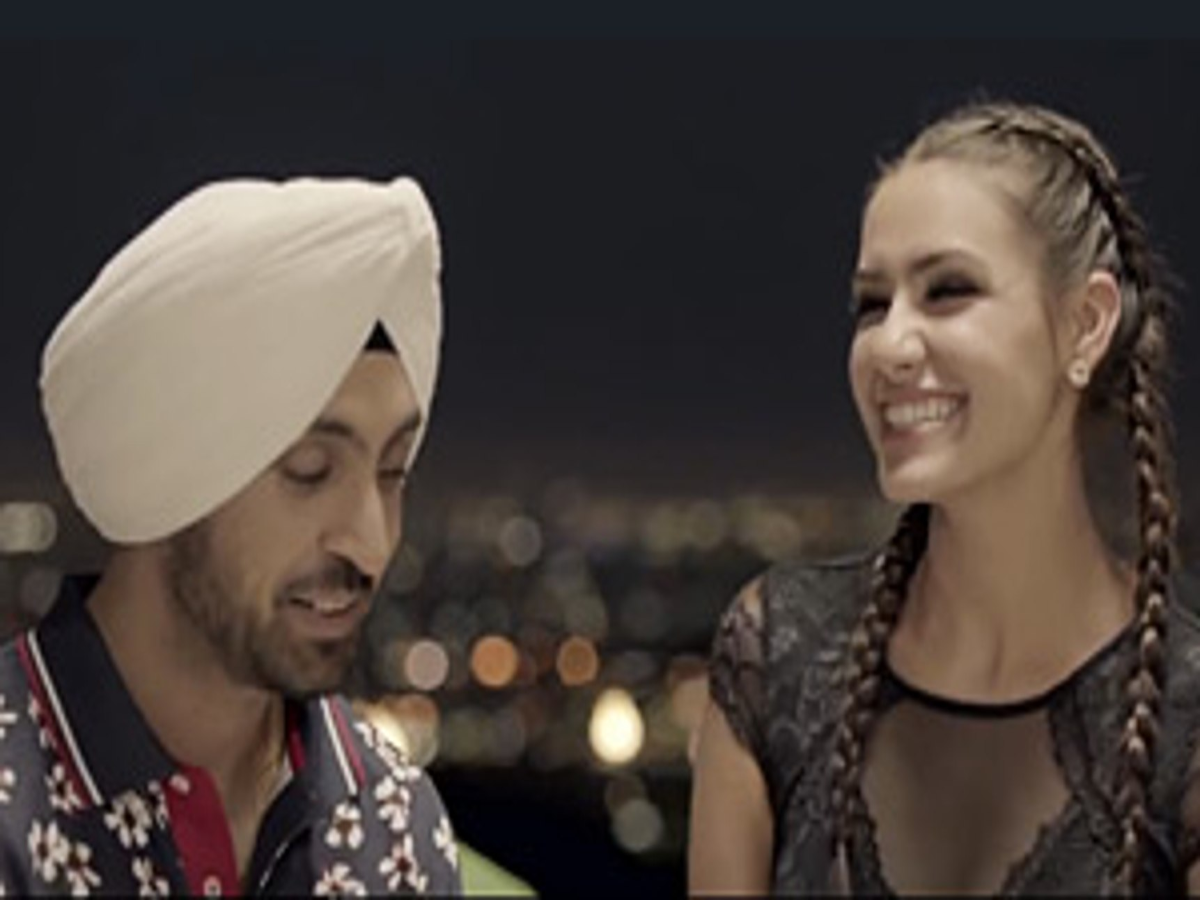 diljit-dosanjh-10-well-known-songs-to-listen Diljit Dosanjh: 10 well known songs - Photo Gallery