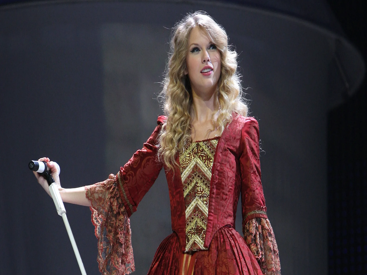 taylor-swift-essential-songs-fearless-lover-greatest-playlist From fearless to lover:- Swift’s 10 unforgettable songs - Photo Gallery