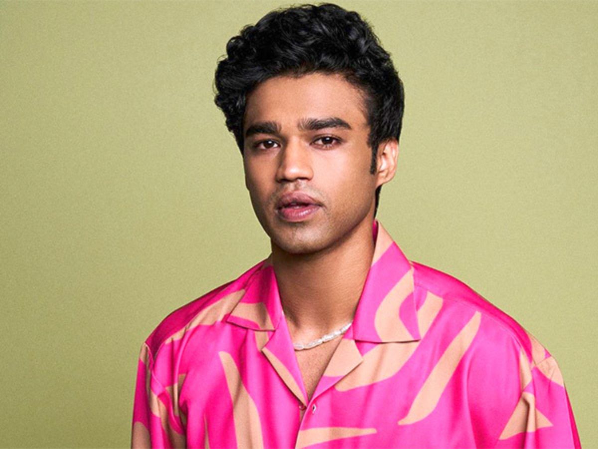 gen-z-celebs-who-started-bollywood-journey-as-assistant-directors-ahaan-panday-sharvari-wagh-ibrahim-ali-khan-shanaya-kapoor Top 6 Gen Z Celebs Who Started in Bollywood as Assistant Directors - Photo Gallery
