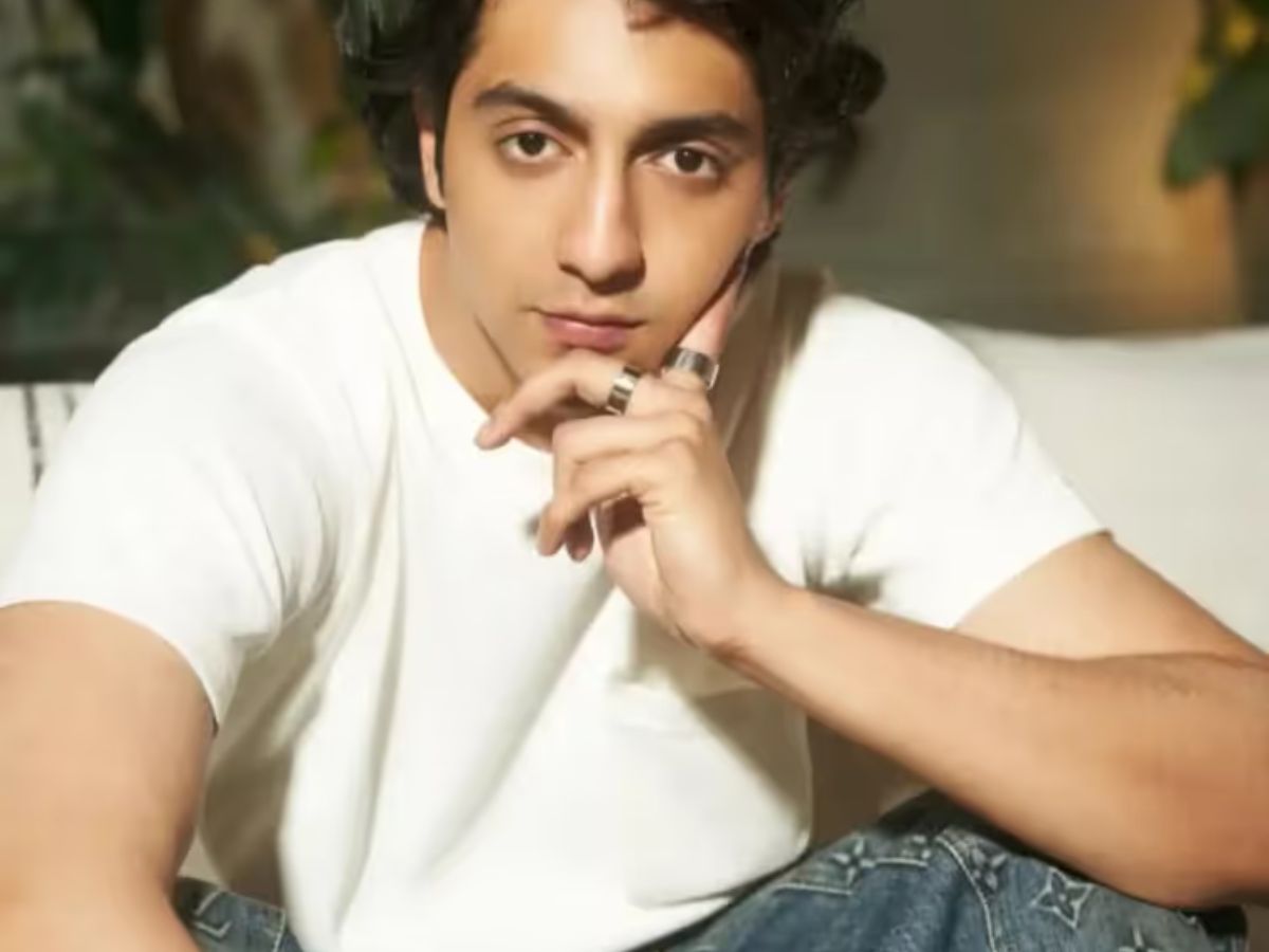 gen-z-celebs-who-started-bollywood-journey-as-assistant-directors-ahaan-panday-sharvari-wagh-ibrahim-ali-khan-shanaya-kapoor Top 6 Gen Z Celebs Who Started in Bollywood as Assistant Directors - Photo Gallery