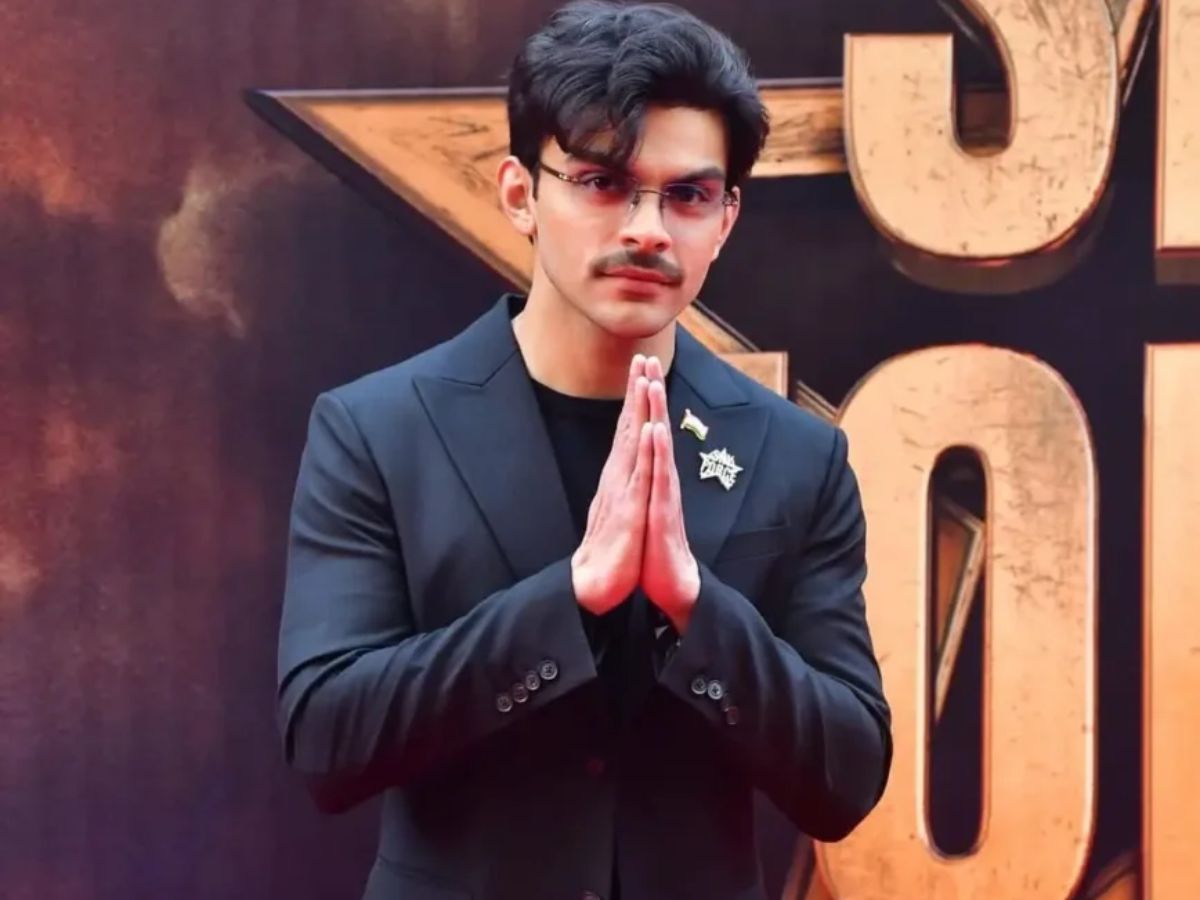 gen-z-celebs-who-started-bollywood-journey-as-assistant-directors-ahaan-panday-sharvari-wagh-ibrahim-ali-khan-shanaya-kapoor Top 6 Gen Z Celebs Who Started in Bollywood as Assistant Directors - Photo Gallery