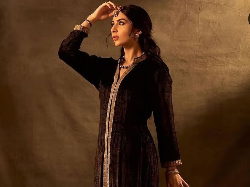 Laila Faisal 1 (Instagram) - Photo Gallery