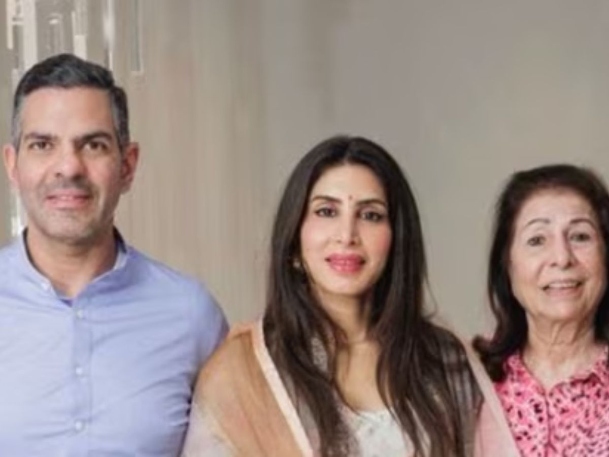 who-is-priya-sachdev-sunjay-kapur-wife-changes-name-on-instagram-amid-rs30000-crore-property-dispute-rani-kapur-sole-ownership-karisma-kapoor Who is Priya Sachdev? Sunjay Kapur’s Wife Changes Name on Instagram Amid Shocking Rs30,000 Crore Property Dispute - Photo Gallery