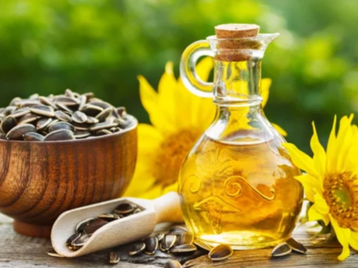 6-cooking-oils-you-should-stop-using-right-now-that-could-be-harming-your-health-daily 6 Cooking Oils You Should Stop Using Right Now for a Healthier Life - Photo Gallery