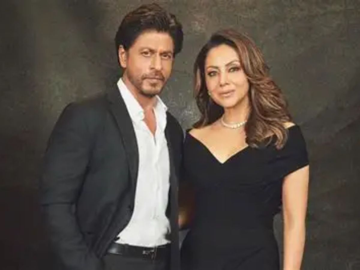 India’s Richest Actor Owns Rs 74,000 Crore- Wait Till Your Hear What His Wife Earns - Photo Gallery