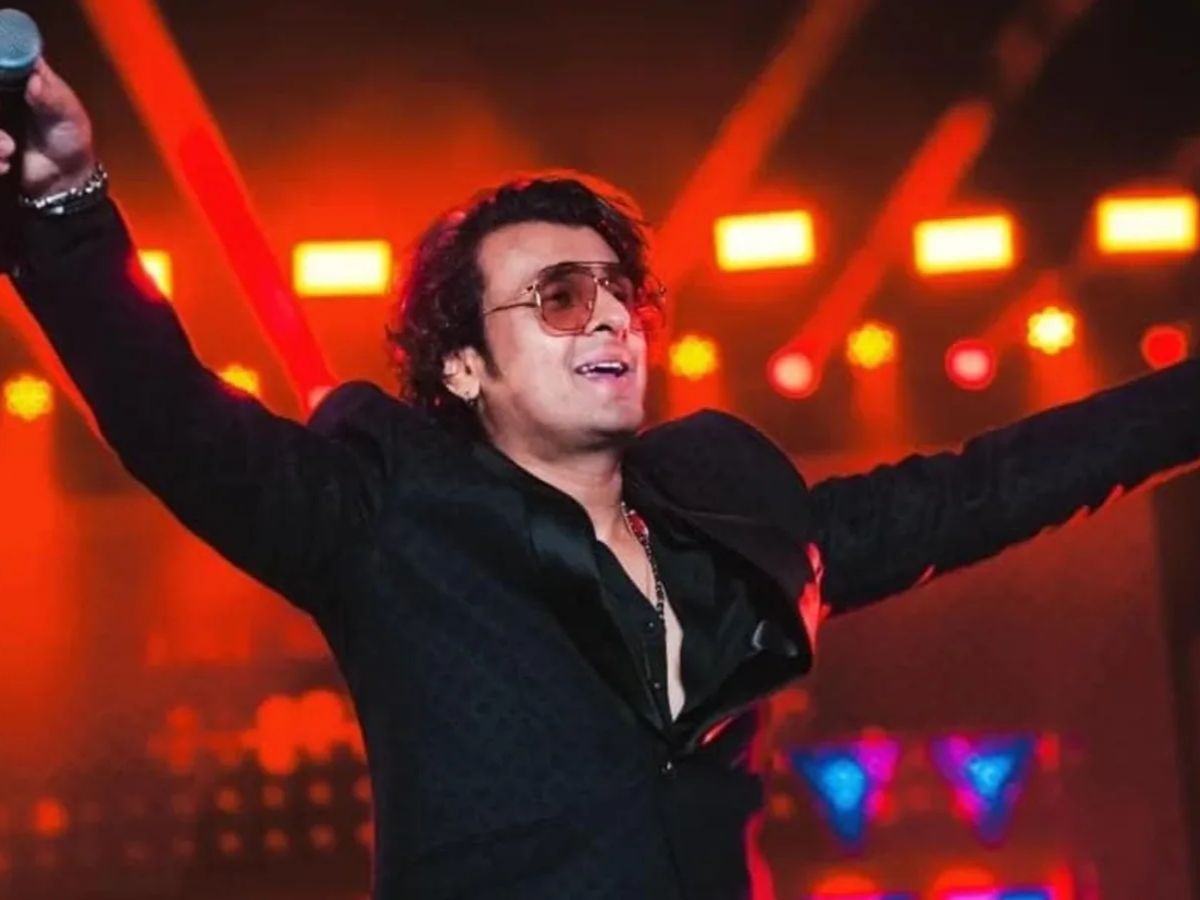 happy-birthday-sonu-nigam-rare-acting-roles-that-he-took-before-singing-in-bollywood Sonu Nigam Birthday 2025: An Actor Before Singing? These Rare Films Will Leave You Shocked! - Photo Gallery