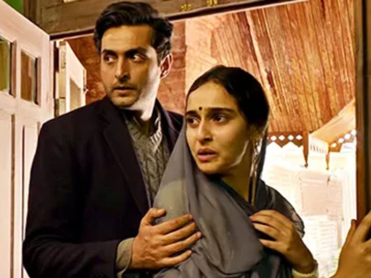 7-powerful-political-thriller-movies-set-in-kashmir-that-uncover-the-dark-side-of-insurgency-and-patriotism 7 Powerful Political Thriller Movies Set In Kashmir That Uncover The Dark Side Of Insurgency and Patriotism - Photo Gallery
