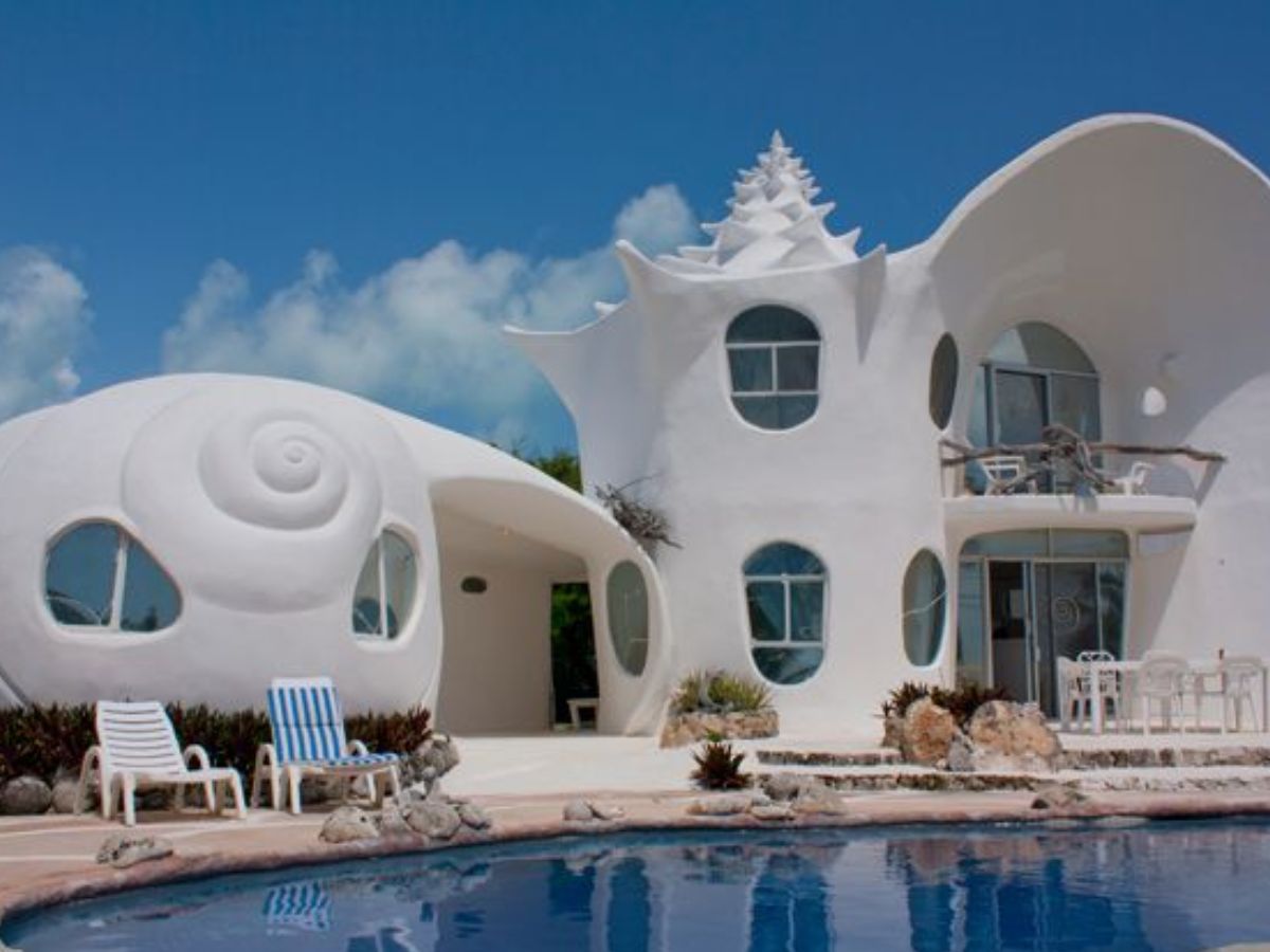 unique-airbnb-stays-around-the-world-to-book 6 Unique and Unbelievable Airbnb Stays Around the World That You Can Actually Book - Photo Gallery