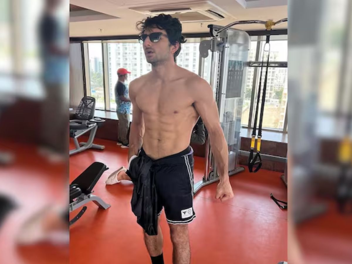 happy-birthday-ibrahim-ali-khan-bold-looks-hot-pis-shirtless-gym-abs-ethnic-styles Ibrahim Ali Khan Birthday Special: Let’s Turn Up the Heat with His Most Dashing Looks Yet! - Photo Gallery