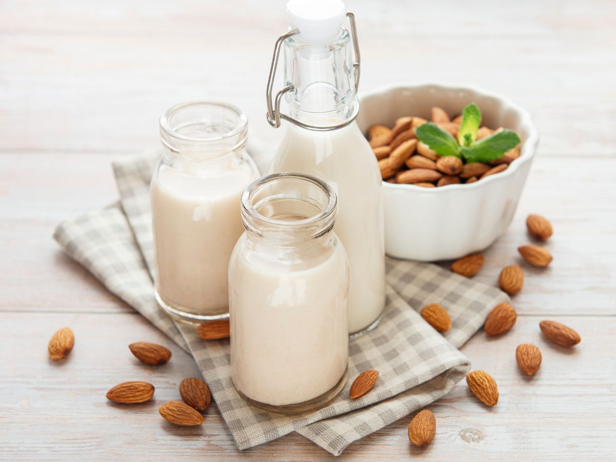 How Can Almond Milk proitects Skin From Sun Damage? - Photo Gallery