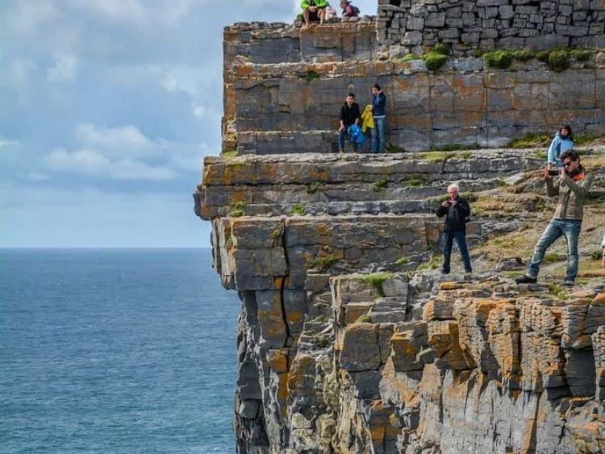 avoid-these-8-common-tourists-scams-and-how-to-stay-protected-be-smart-and-alert-enjoy-your-journey-with-greater-peace-of-mind Avoid These 7 Common Tourists Scams and How To Stay Protected: Be Smart and Alert - Photo Gallery
