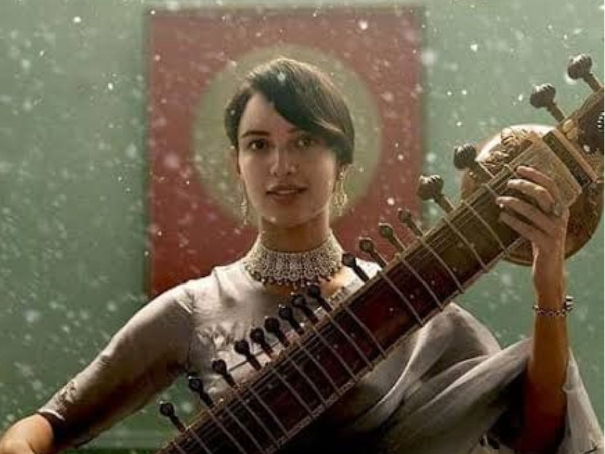 7 Romantic Movies In Hindi And English On OTT: Watch On Netflix and Amazon Prime - Photo Gallery