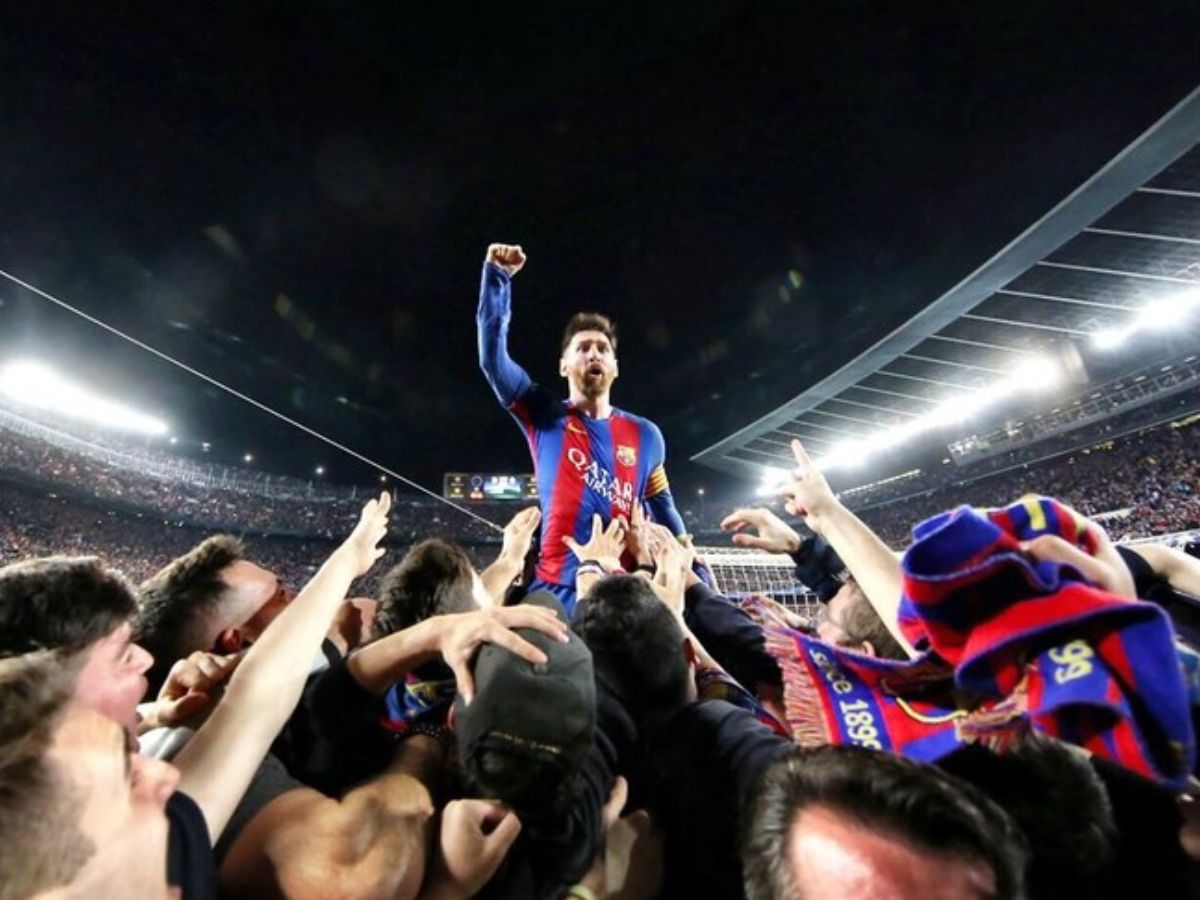 In an astounding Champions League Round of 16 tie in 2016-17, Barcelona lost 4-0 to French champions PSG in the first leg, but came back 6-1 at the Camp Nou in the second leg to advance with an aggregate score of 6-5.  Messi and Neymar drove the charge, with Neymar registering a stunning assist on the last minute winner in the 95th minute, and scoring two of his own as well.  Incredibly, Barcelona scored three goals after the 87th minute after a remarkable comeback, and the comeback match was dubbed "La Remontada" of the original match against PSG. (Image credit: X) - Photo Gallery