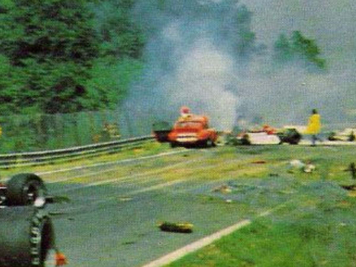 5-horrific-crashes-of-f1-history Niki lauda crash - Photo Gallery