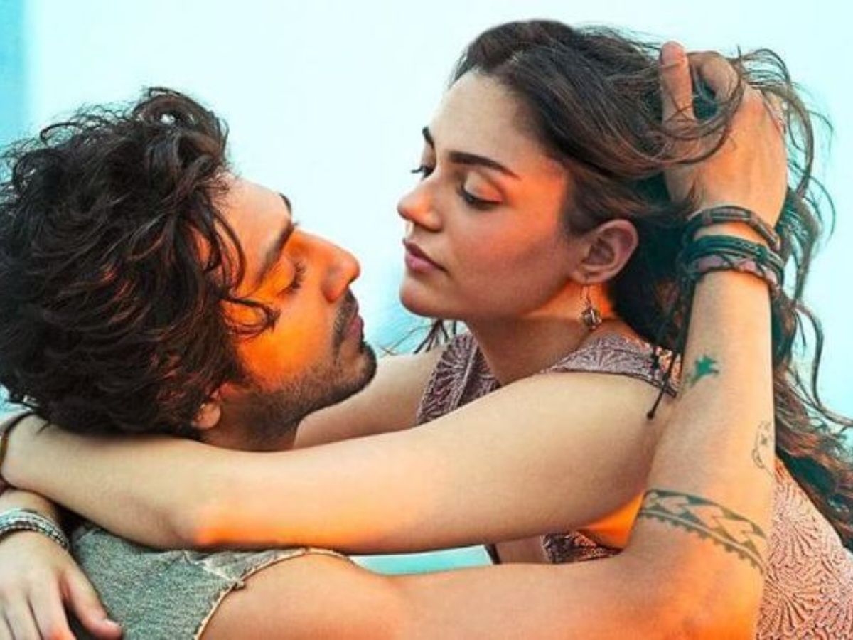 Aneet Padda Shines in Saiyaara: All About Bollywood’s Promising Newcomer - Photo Gallery