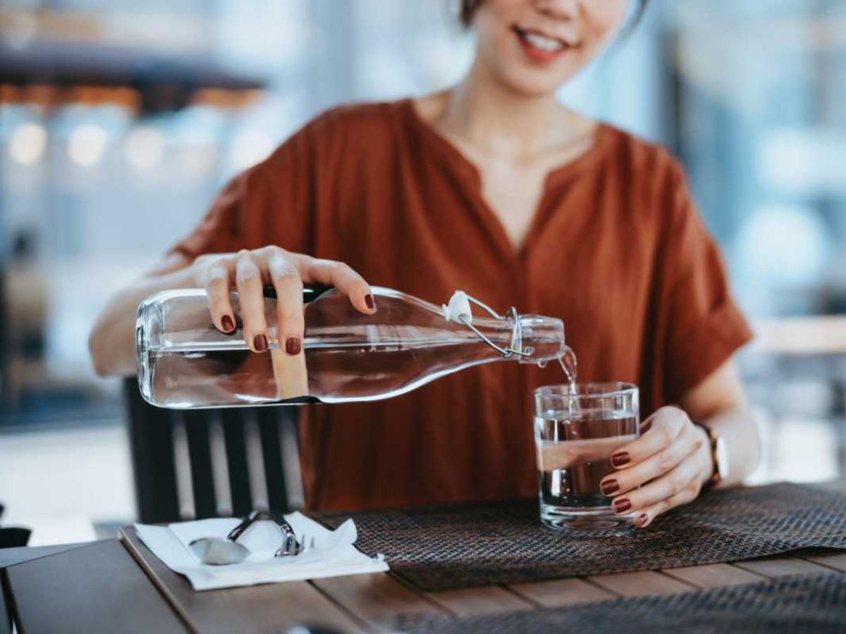 6 Signs That You’re Not Drinking Enough Water and Your Body Is Trying To Warn You - Photo Gallery
