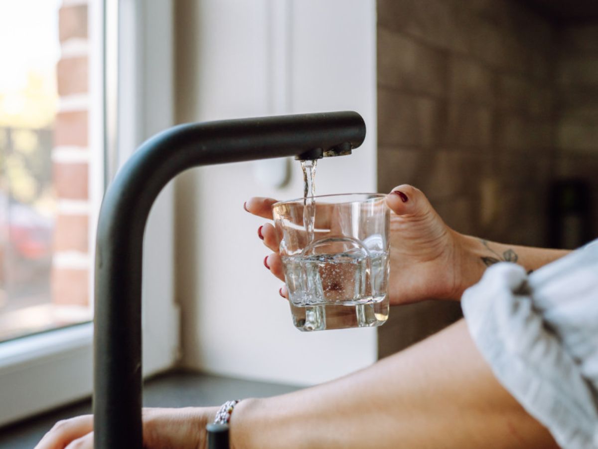6 Signs That You’re Not Drinking Enough Water and Your Body Is Trying To Warn You - Photo Gallery