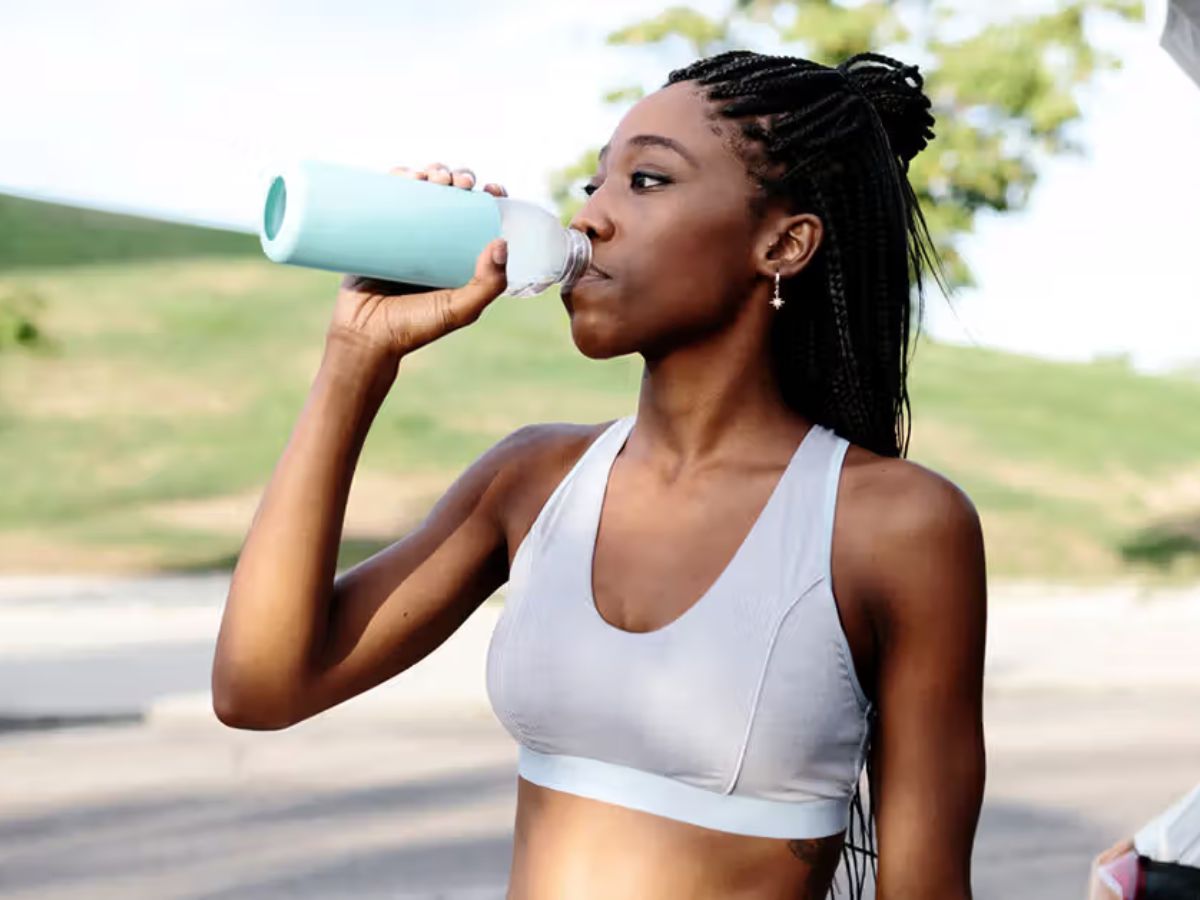 6 Signs That You’re Not Drinking Enough Water and Your Body Is Trying To Warn You - Photo Gallery