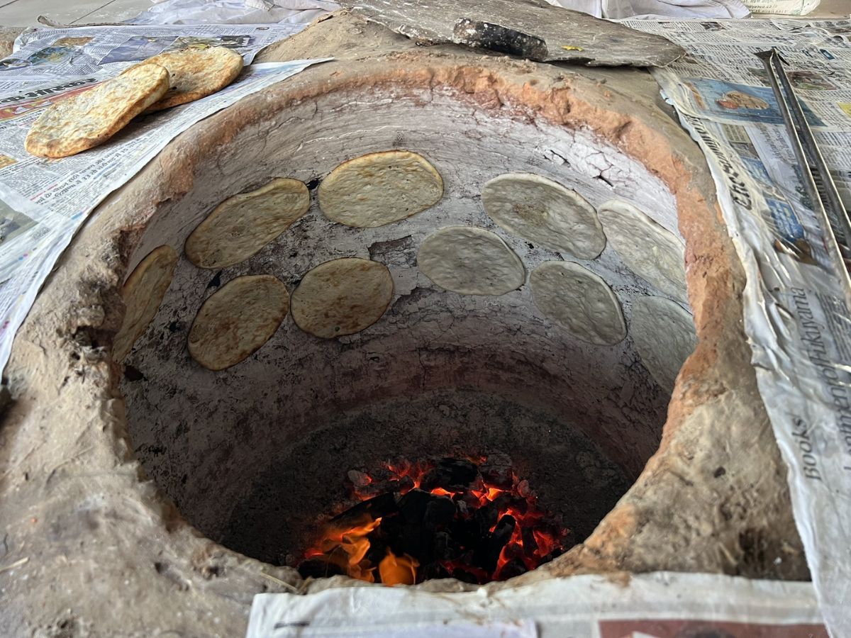 beyond-parathas-unlocking-the-flaky-magic-of-amritsari-kulcha Image Credit: X - Photo Gallery