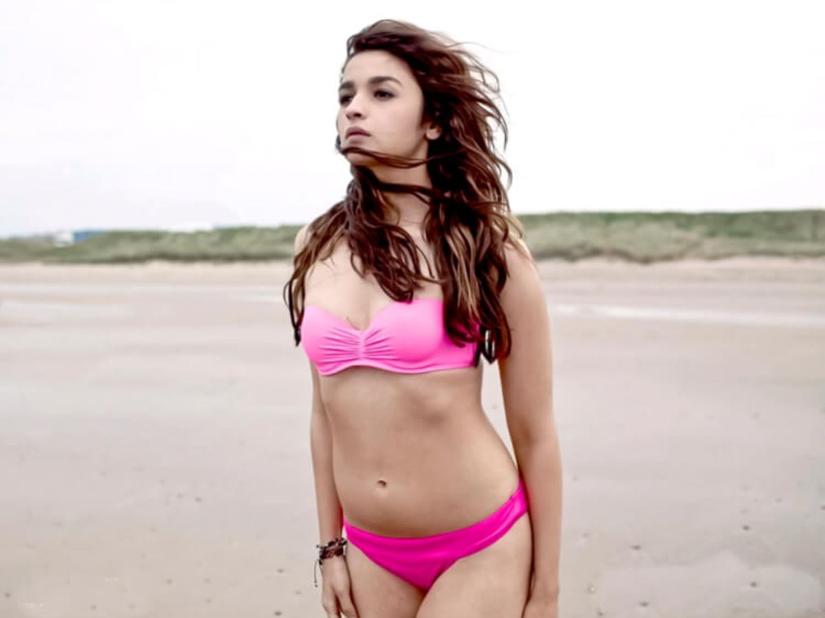 alia-bhatt-bold-hot-pics-glamorous-photos-boldest-looks-that-will-leave-you-shocked Alia Bhatt’s Boldest Pics Yet That Will Leave You Shocked - Photo Gallery