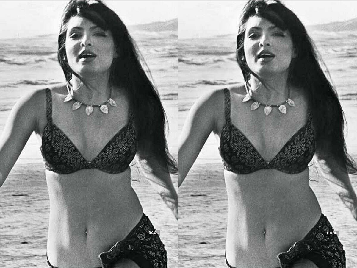 7-bollywood-actresses-who-shicked-fans-with-viral-bold-scenes-zeenat-aman-sharmila-tagore-mandakini-parveen-babi 7 Bollywood Actresses Who Went Too Far In Bold Scenes That Left Everyone Stunned! - Photo Gallery