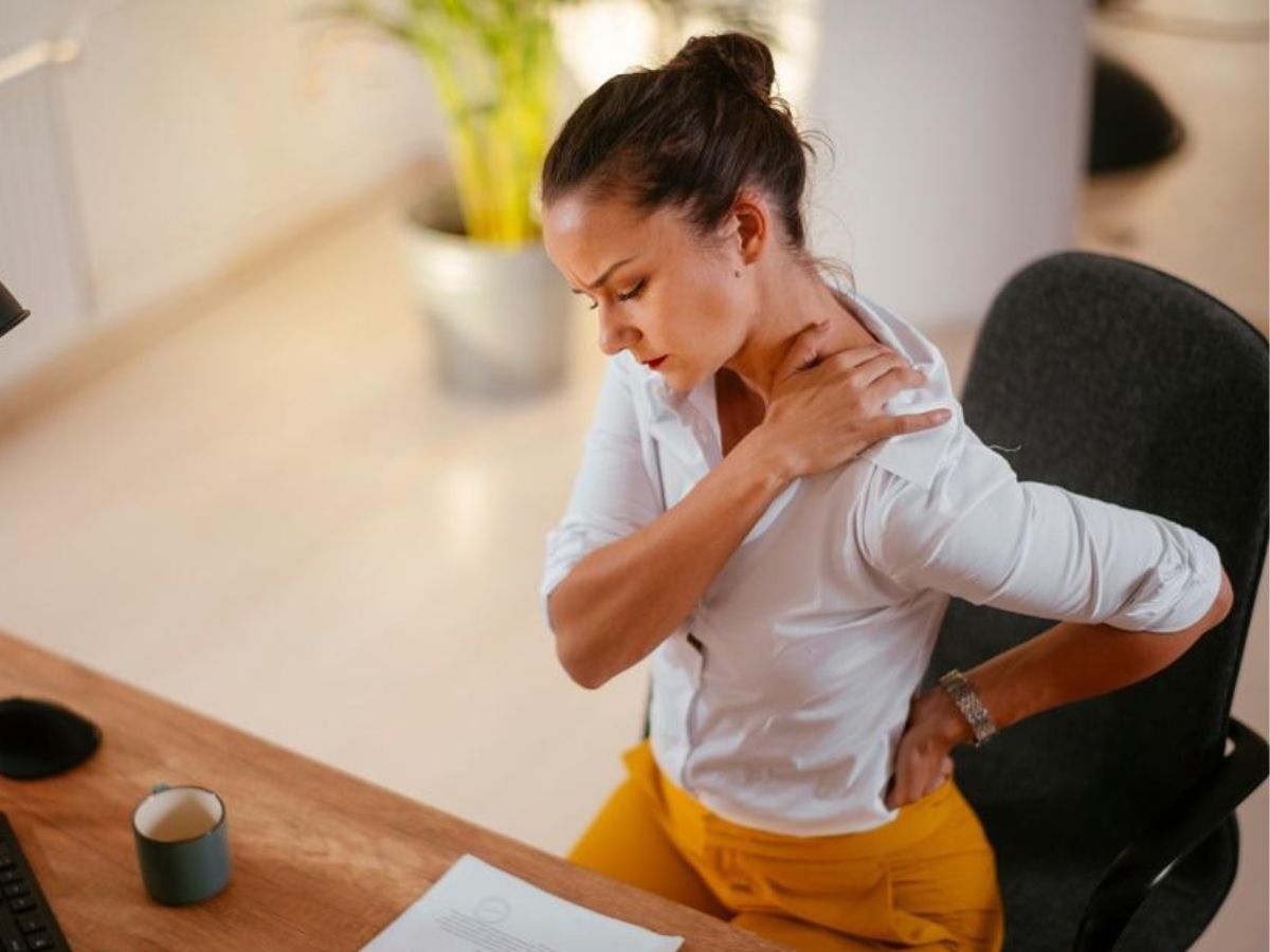 back-pain-won-t-go-away-if-you-don-t-get-rid-of-these-6-common-habits-in-daily-life Your Back Pain May Never Go Away If You Don’t Stop These 6 Everyday Habits Right Now - Photo Gallery