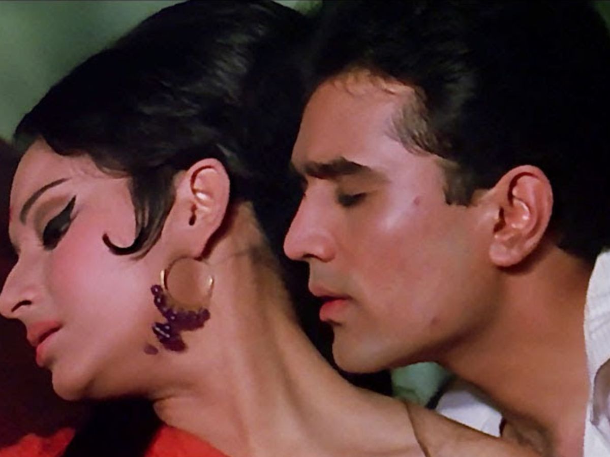 Steamy & Sensational: 7 Bollywood’s Most Intimate Old Songs Ever - Photo Gallery