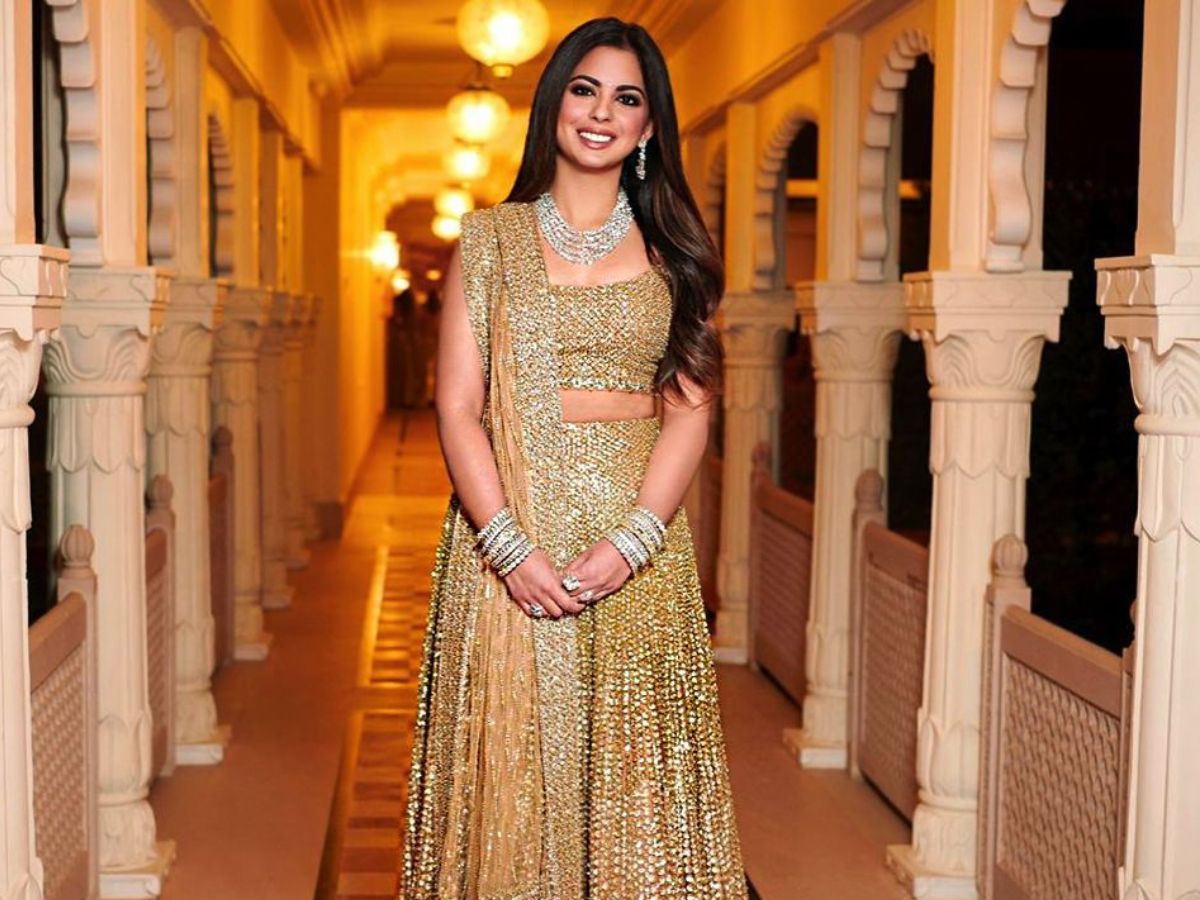 7-most-iconic-fashion-moments-of-isha-ambani-from-traditional-lehengas-to-met-gala-glam-blend-traditional-indian-aesthetics-with-contemporary-global-trends Isha Ambani’s Most Iconic Fashion Moments: From Traditional Lehengas To Met Gala Glam - Photo Gallery