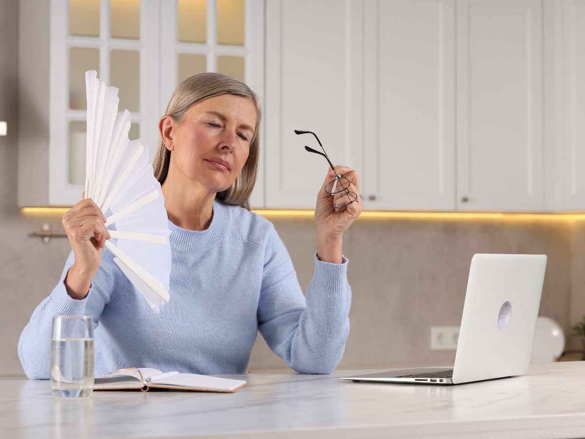 why-do-women-get-hot-flashes-after-menopause-causes-symptoms Why Do Women Get Hot Flashes After Menopause? - Photo Gallery