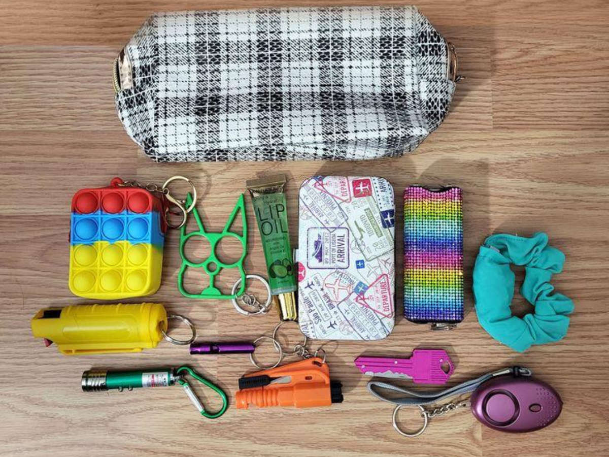 10-essential-you-should-carry-with-before-you-step-into-hostel-in-pic Image Credit: Pinterest - Photo Gallery