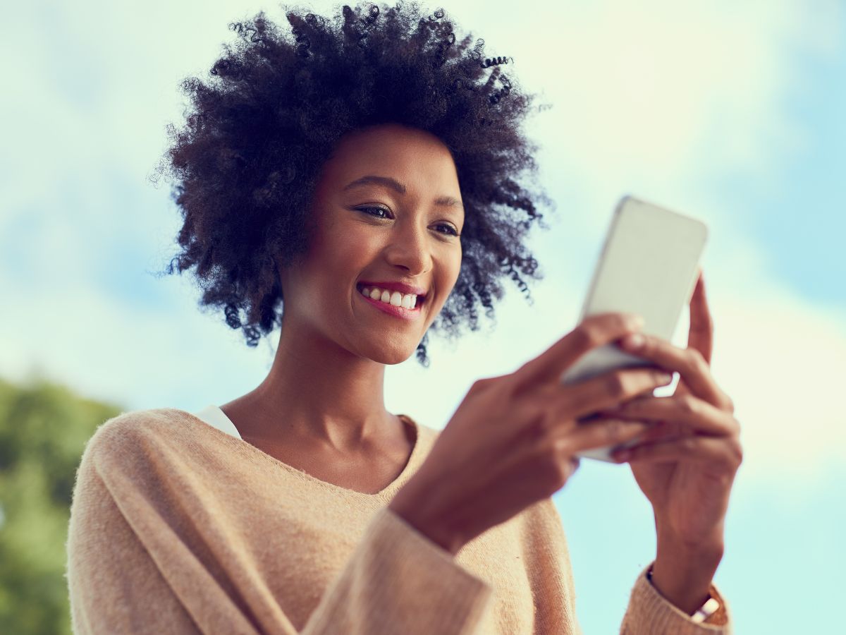 7-science-backed-health-benefits-of-humming-while-working-to-improve-focus-reduce-stress-and-boost-creativity 7 Amazing Health Benefits of Humming While Working Daily - Photo Gallery