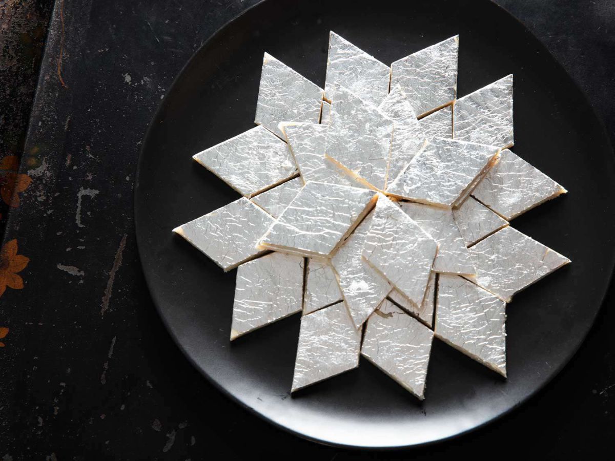 7-easy-steps-to-make-kaju-katli-at-home-this-rakshabandhan-for-your-siblings Rakshabandhan Special Kaju Katli: How To Make This Festive Treat In 7 Easy Steps - Photo Gallery