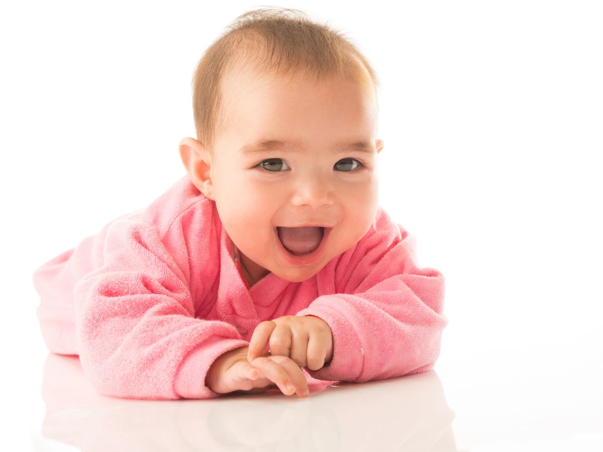 breastfeeding-importance-why-babies-should-only-have-breast-milk-for-first-6-months Why Breast Milk is Recommended for Babies Under 6 Months? - Photo Gallery