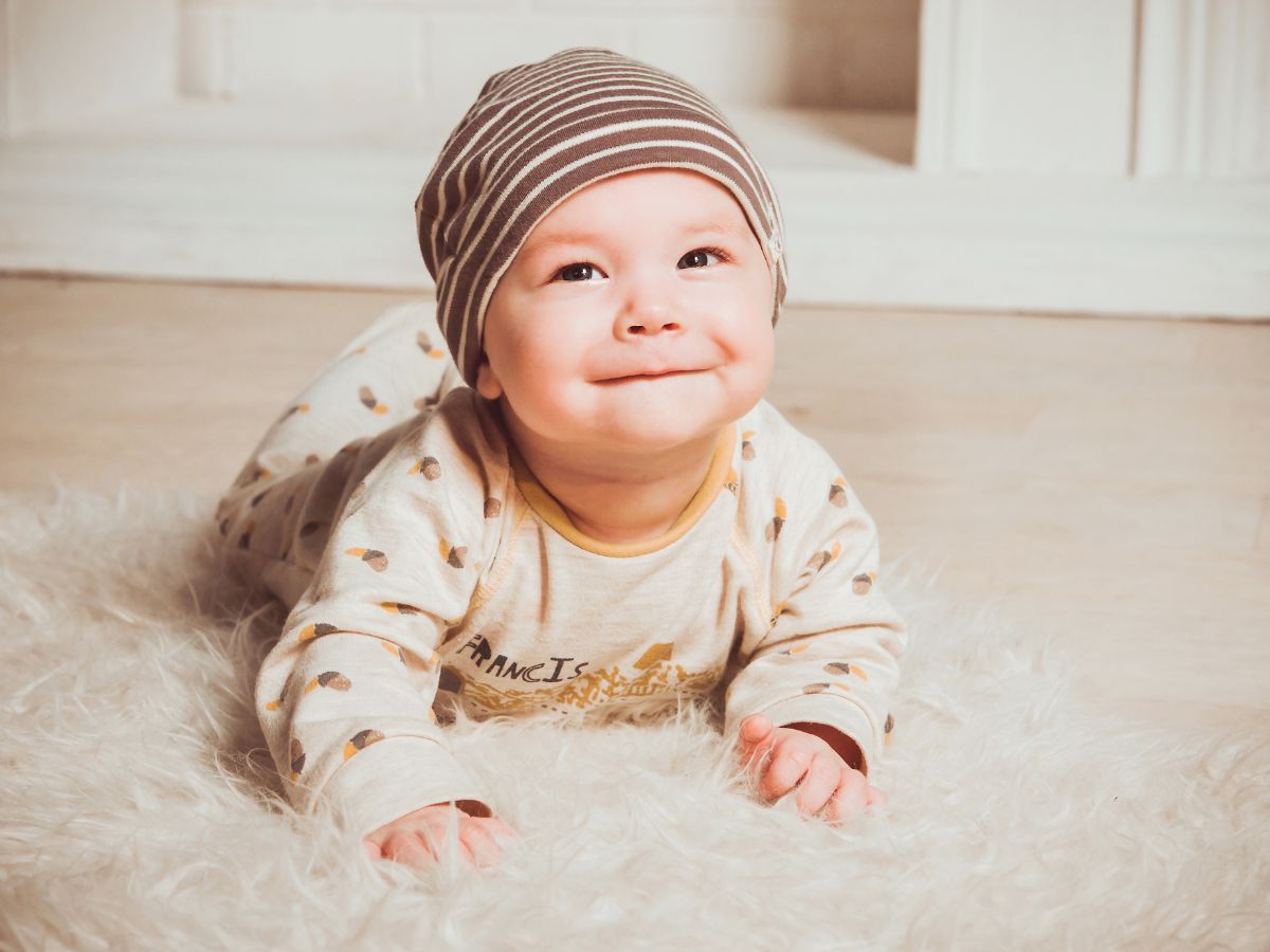 breastfeeding-importance-why-babies-should-only-have-breast-milk-for-first-6-months Why Breast Milk is Recommended for Babies Under 6 Months? - Photo Gallery