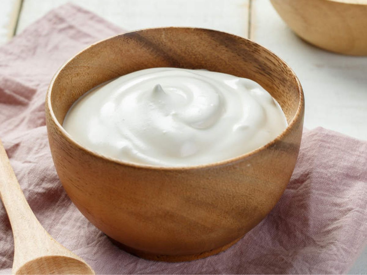 5-gut-friendly-foods-for-women-better-digestion-and-hormone-health 5 Gut-Friendly Foods Every Woman Should Add to Her Diet for Better Digestion and Hormone Balance - Photo Gallery