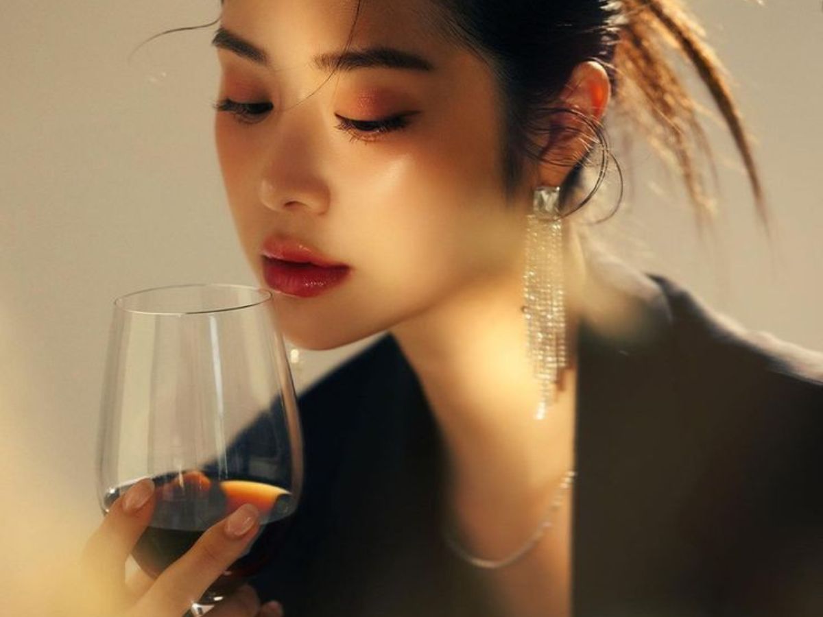 korean-beauty-hacks-for-plumper-looking-lips-no-fillers-needed-nars-concealer-smashbox-givenchy-lip-balm Korean Beauty Secret for Fuller Lips REVEALED- Say No to Fillers With These Hacks! - Photo Gallery