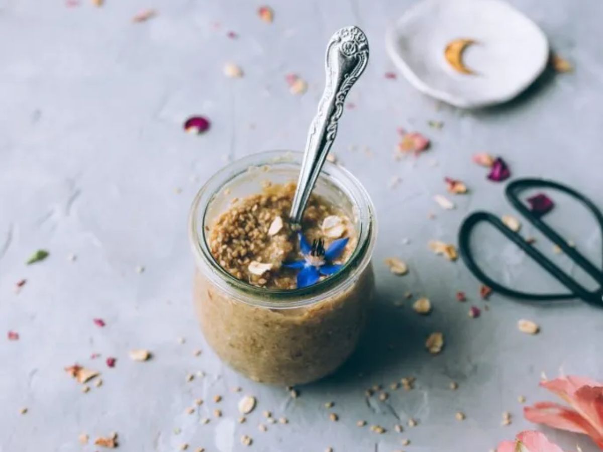 6-homemade-skin-scrubs-that-work-wonders-using-natural-ingredients 6 Homemade Scrubs That Work Wonders for Your Skin Using Natural, Easy Kitchen Ingredients - Photo Gallery