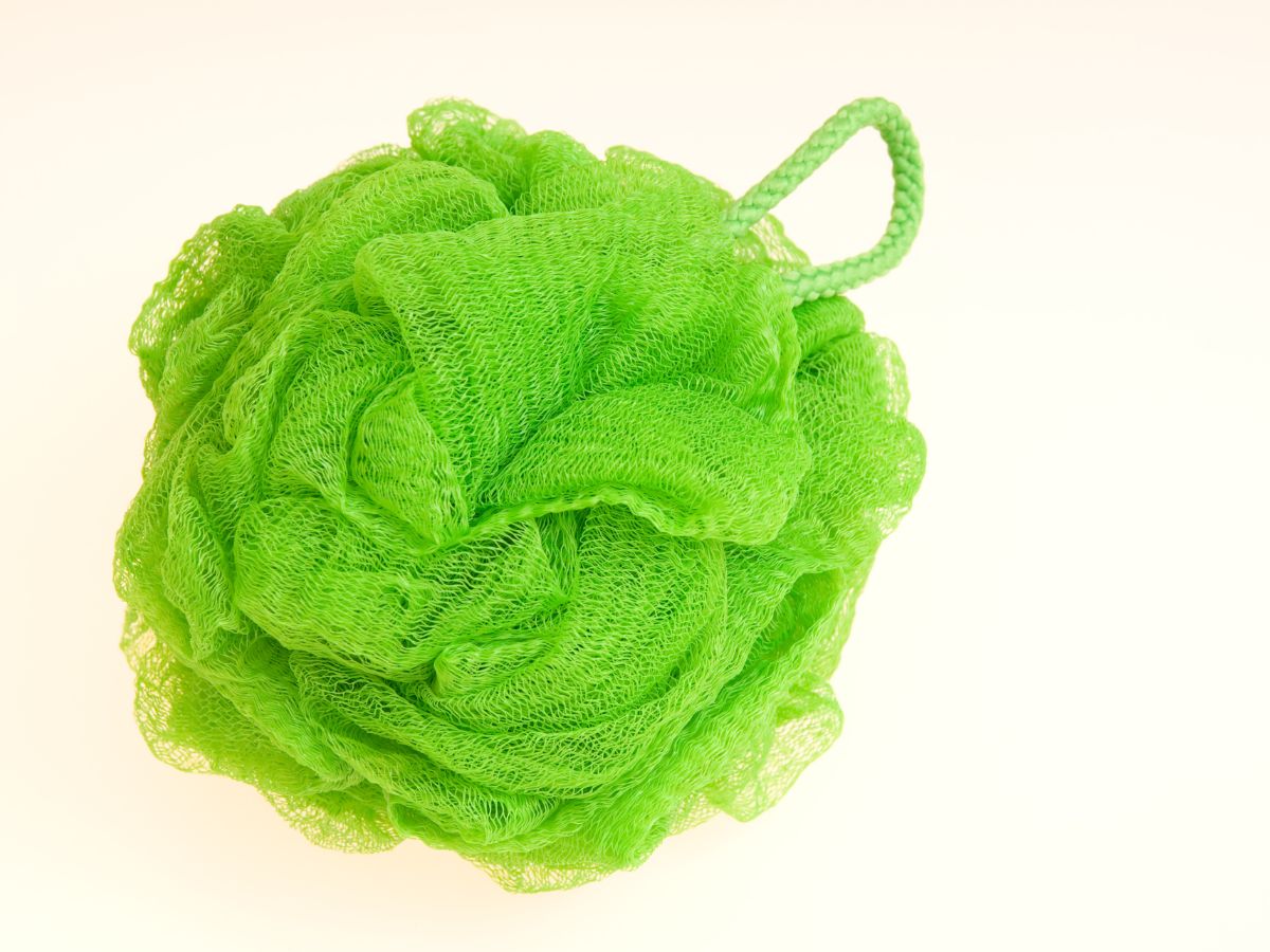 can-bathing-with-a-loofah-lead-to-skin-infections Can Bathing with a Loofah Lead to Skin Infections? - Photo Gallery