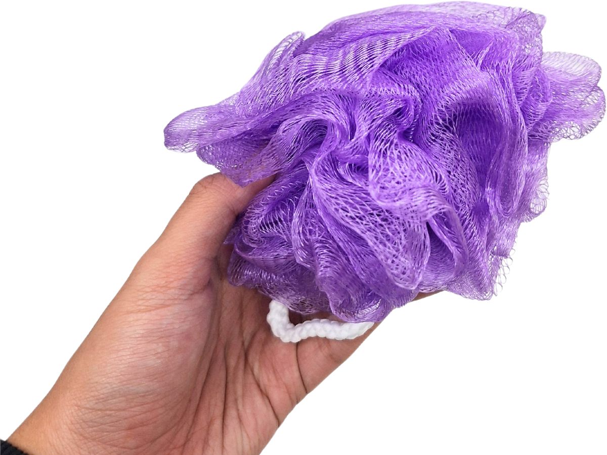 can-bathing-with-a-loofah-lead-to-skin-infections Can Bathing with a Loofah Lead to Skin Infections? - Photo Gallery
