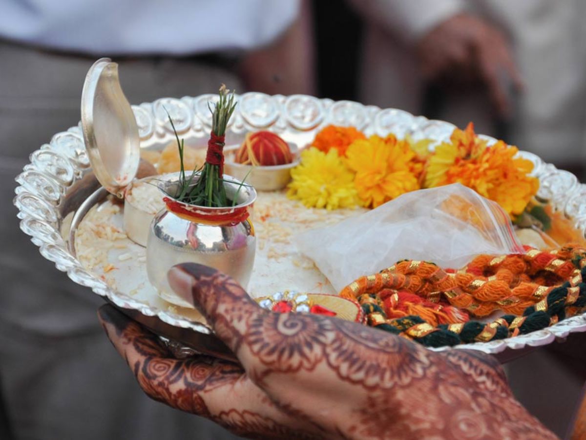 top-rituals-that-devotees-should-follow-for-positivity-and-blessings-on-shivratri-a-complete-guide Top Shivratri Rituals That Devotees Should Follow For Positivity And Blessings - Photo Gallery