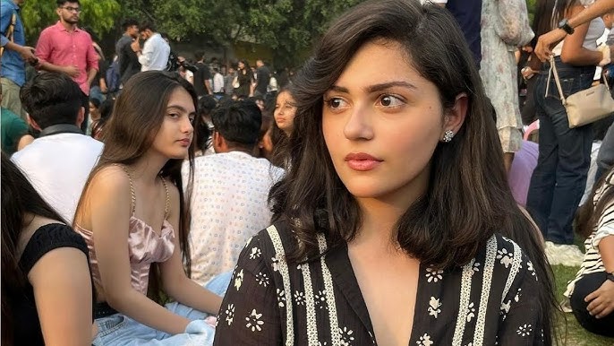 meet-saiyaara-actress-aneet-padda-hails-from-amritsar-starred-in-tv-commercials-before-her-big-break Meet Saiyaara Actress Aneet Padda: Amritsar Girl Who Rose from Ads to Stardom - Photo Gallery
