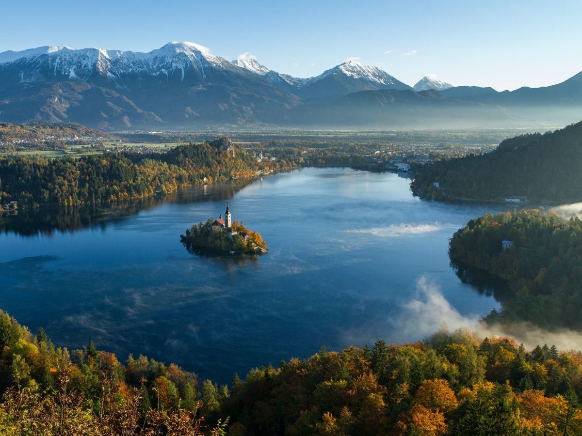 6-best-countries-for-solo-female-travel-2025-safe-empowering-budget-friendly-destinations 6 Best Countries for Solo Female Travel in 2025 You’ll Feel Safe and Empowered In - Photo Gallery