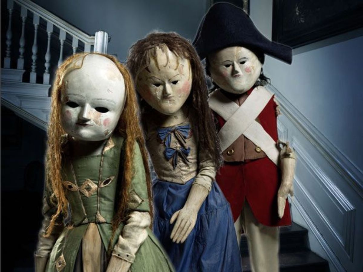 creepy-dolls-gallery-labubu-haunted-toys-possessed-figures-that-will-give-you-nightmares Labubu and 6 Other Horror Dolls That Will Give You Nightmares - Photo Gallery