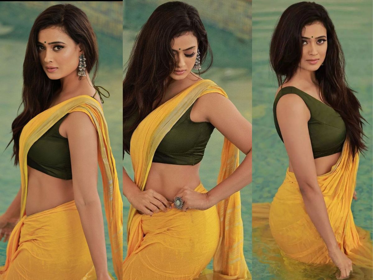 shweta-tiwari-looking-hot-which-women-can-recreate-for-fashion-inspiration Shweta Tiwari Hot Looks: Recreate These Stunning Outfits - Photo Gallery