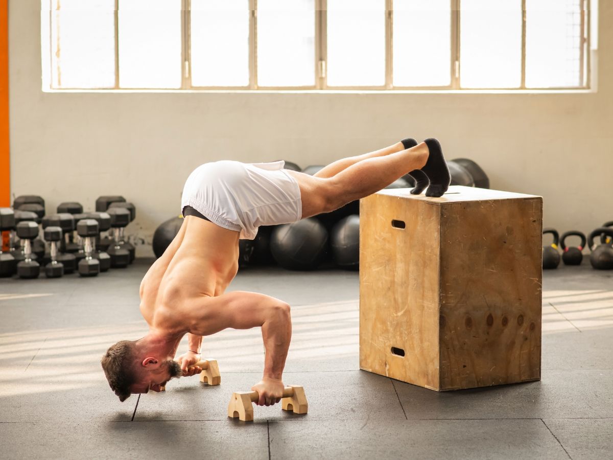 5 Quick and Effective Exercises to Build Muscle Fast at Home - Photo Gallery