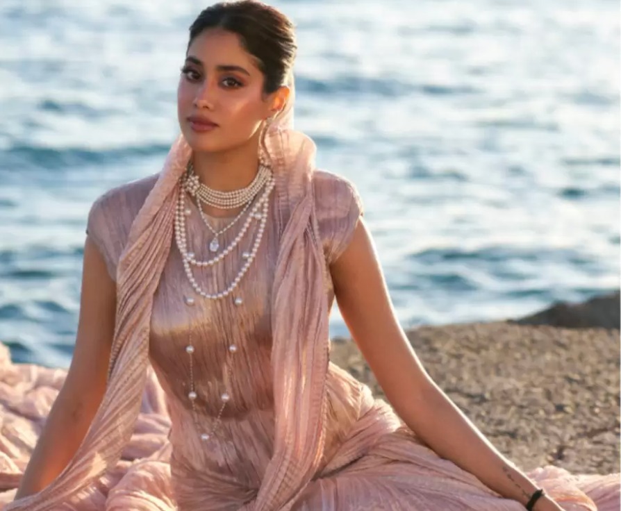 Janhvi Kapoor Wears A Drenched Saree For Her Photoshoot ‘Wet Look’.