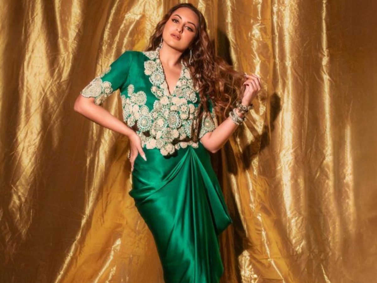 hariyali-teej-2025-steal-your-fave-b-town-divas-look-rule-the-festive-scene Image Credit - Pinterest - Photo Gallery